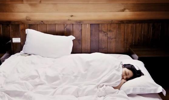 揭示錯誤的七種睡眠方式 正確的睡眠與養生