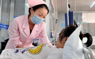 云南協(xié)和醫(yī)院收費貴嗎？為患者提供完善、標準、規(guī)范、科學(xué)、安全的醫(yī)療服務(wù)！