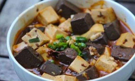 口腔潰瘍皮膚起小疙瘩 推薦四個(gè)有效的排毒食物