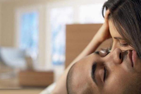 男人為什么在同房后汗流浹背？過夫妻生活時，堅持多久才算正常？